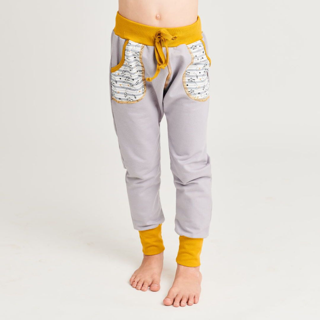 Boys Sweatpants "Summersweat Grey | My little golden Ship" made from 95% organic cotton and 5% elasthane