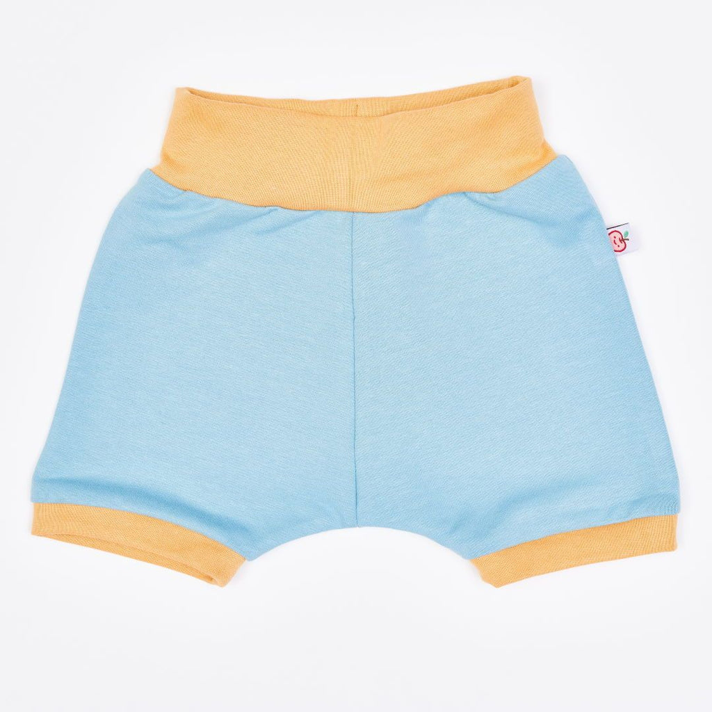 Organic basic shorts "French terry Frost" made from 95% organic cotton and 5% elastane