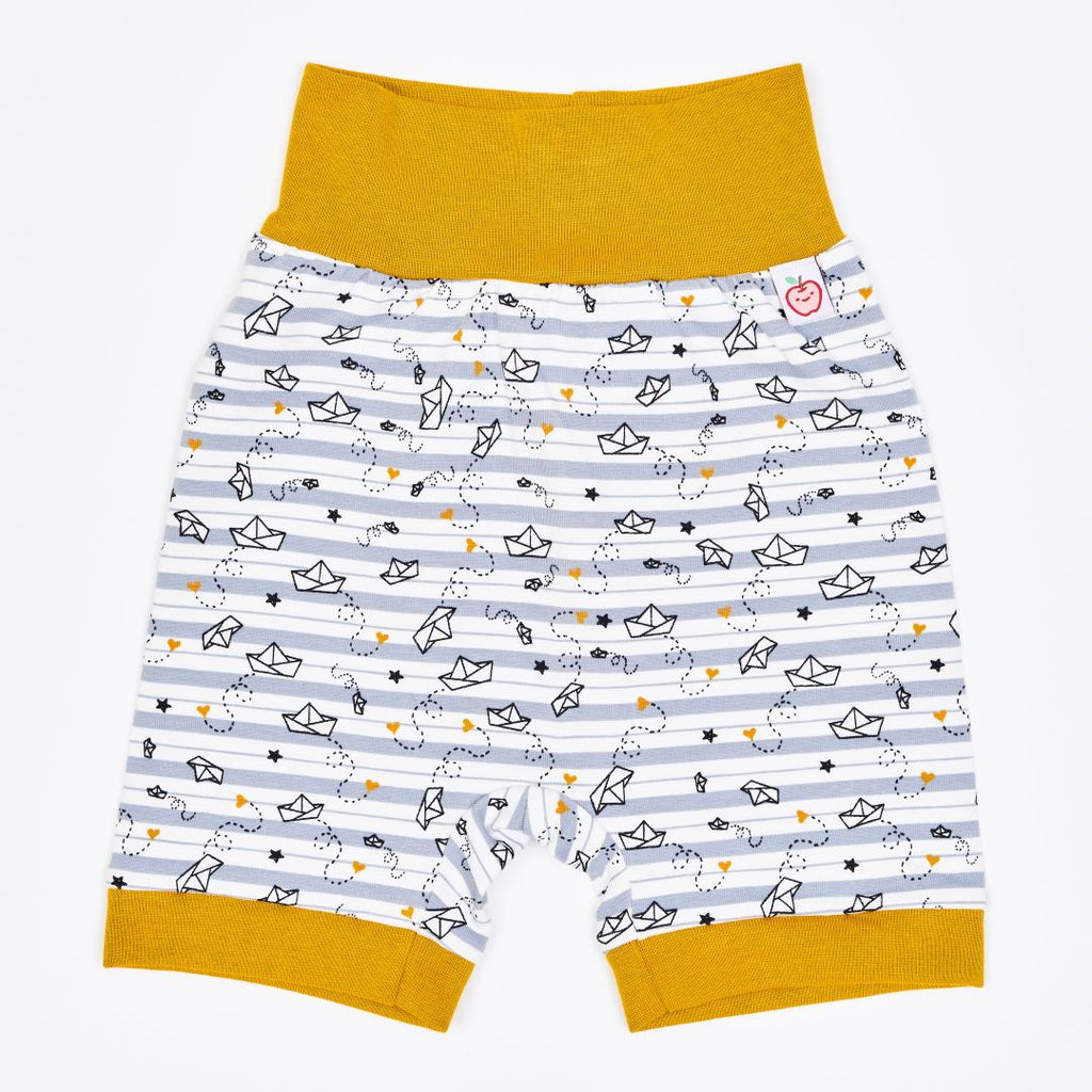 Organic pumpshorts "My little golden Ship" made from 95% organic cotton and 5% elastane