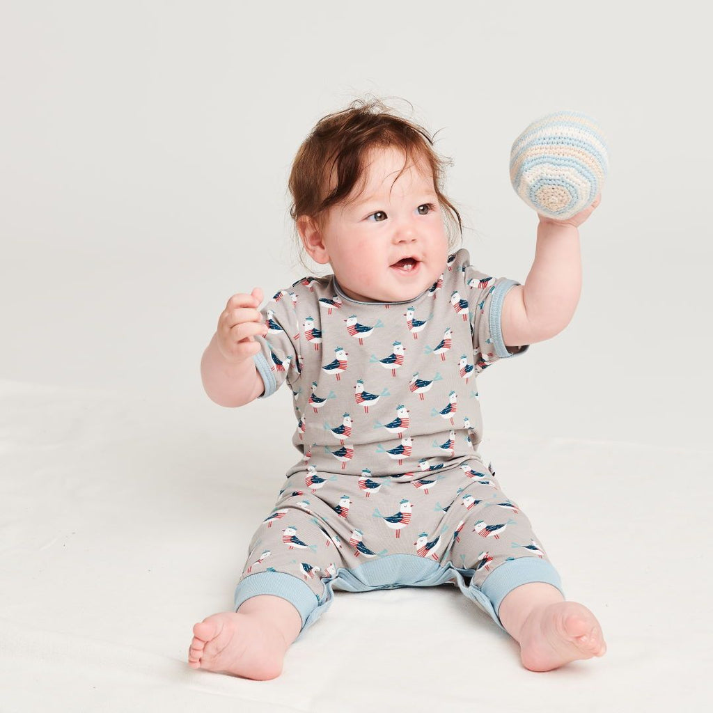 Organic shortsleeved romper "Seagull Fiete" made from 95% organic cotton and 5% elastane